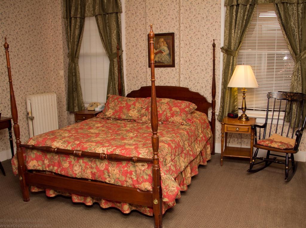 The Yankee Pedlar Inn Torrington Quarto foto